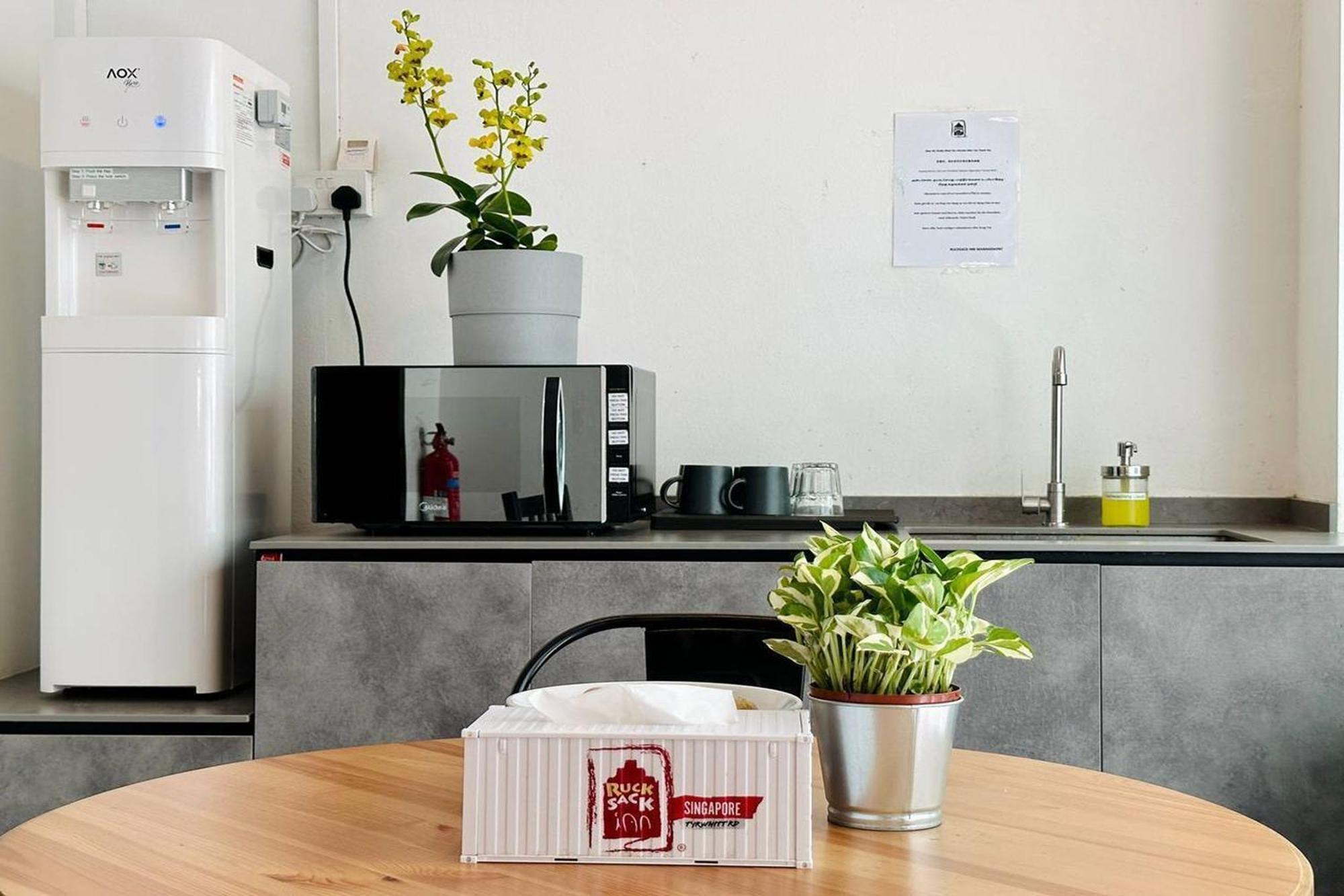 Rucksack Inn Tyrwhitt Road Singapore Exteriör bild